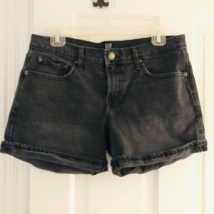 GAP 1969 BLACK SHORTS -- 3" SHORT  SIZE 28 Regular